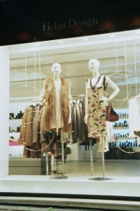 Top Dressed Like a Hand Puppet