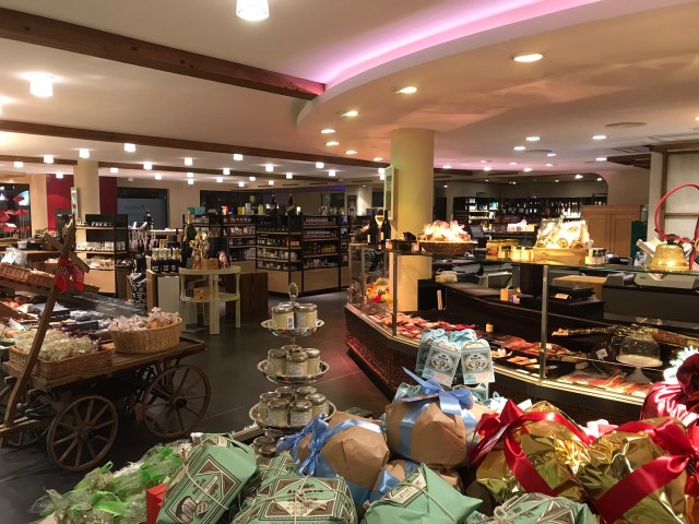 Delicatessen in Gstaad Delicatessen in Gstaad